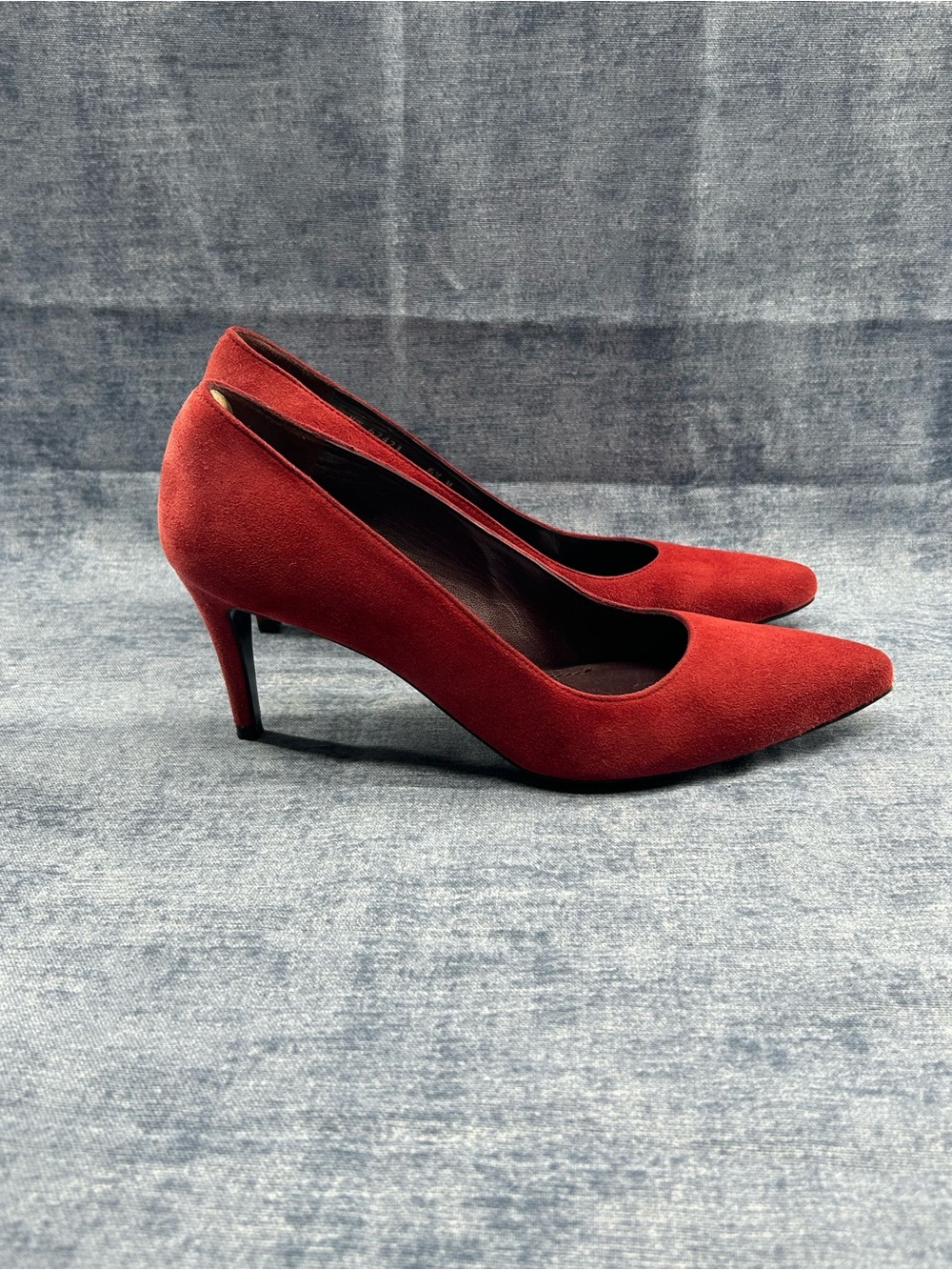 Stuart weitzman pointed toe pumps suede red 5.5M luxury stiletto heels modern